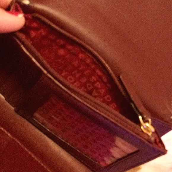 KATE SPADE♠️NEW YORK Brown Vintage Leather Wallet! Red Kate Spade  Fabric Inside - Picture 8 of 13